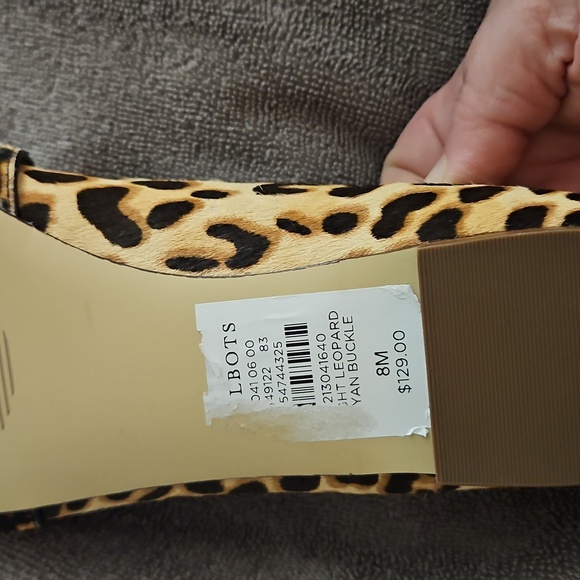 Size 8 Talbots Leopard Print Ryan Buckle Calf Hair Women's Loafers - Picture 6 of 6